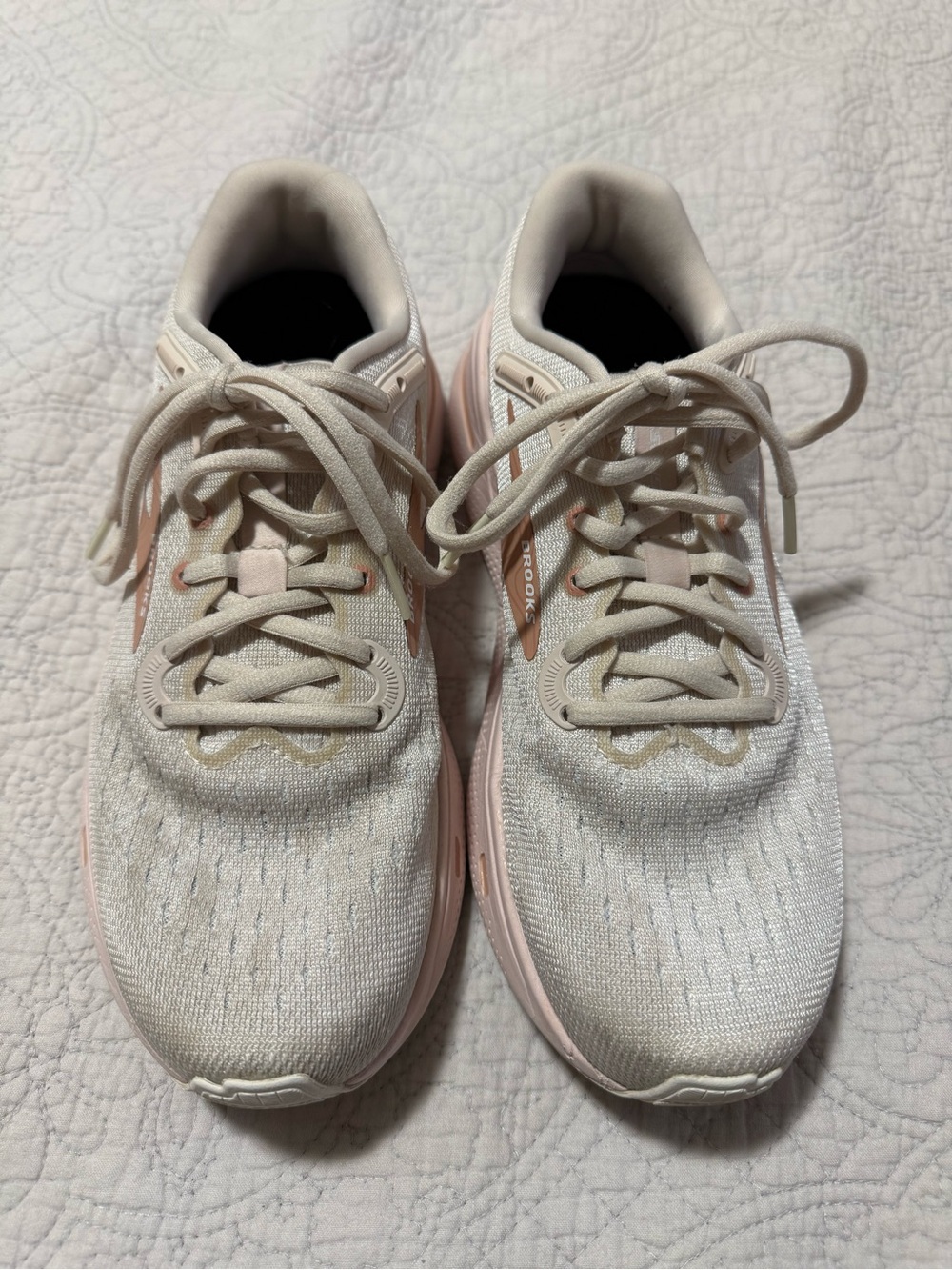 Brooks Women's Running Shoes - Light Pink/Cream